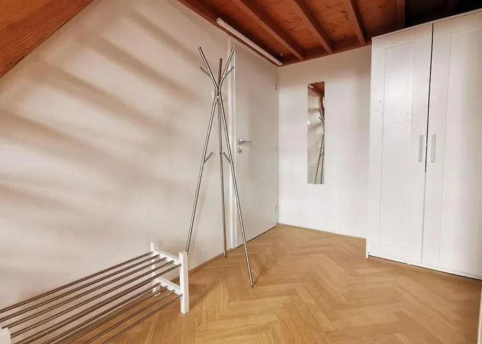 Cosy And Simple Well Located * Prag